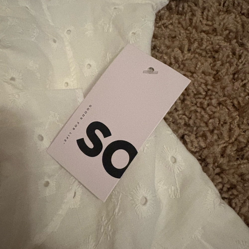 White Eyelet Ruffle Blouse - Picture 4 of 6